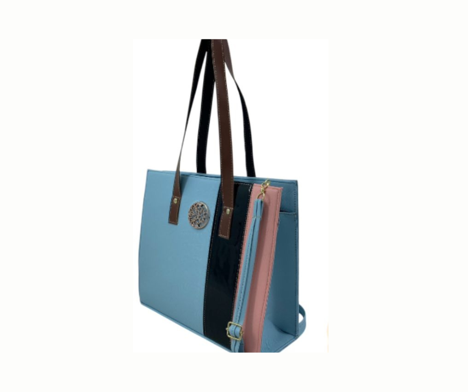 "Bolso Básico Grande Azul Cielo – Elegancia y Funcionalidad"