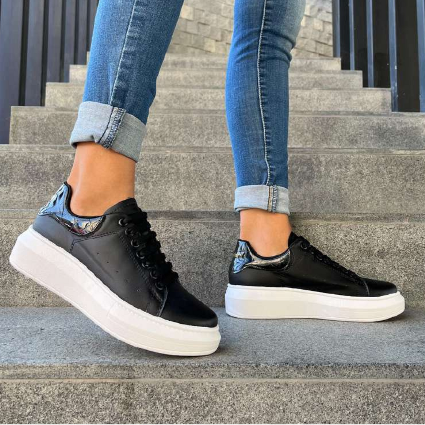 Tenis Casual Básico con Plataforma de 3.5 cm 👟 Modelo D540